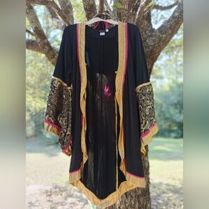 Elegant Black and Gold Women's Kimono Robe